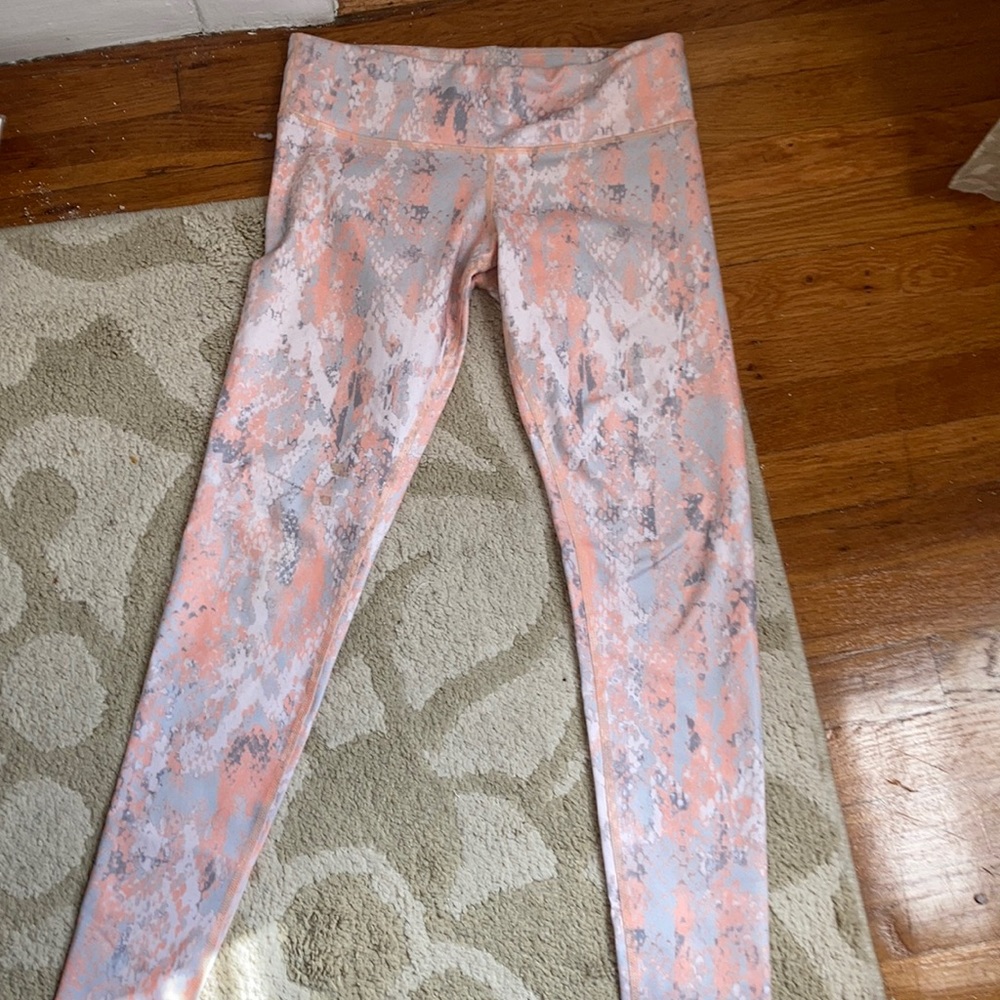 Alo Yoga airbrush leggings